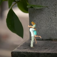 Muškarci i žene zagrljaju Model Ljudi Figurice za mikrokražice Decor White