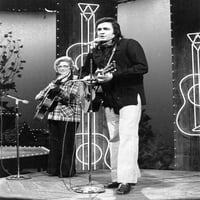 Johnny Cash & Maybelle Carter Izaberite cvijet divlje drvo na TV Specijalnoj fotografiji